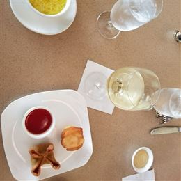 Wave Bistro