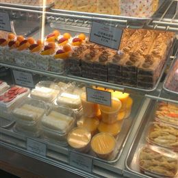 Chiu Quon Bakery &amp; Dim Sum